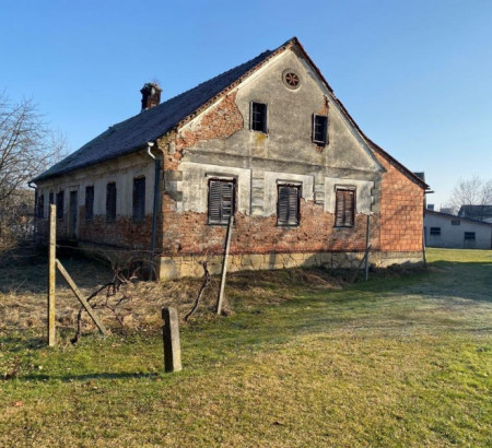 Hiša, hlev, Rihtarovci, 9252 Radenci