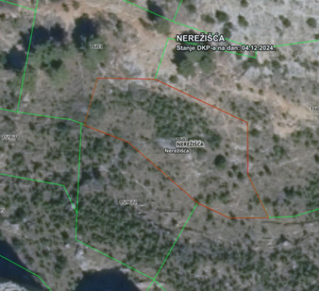 Kmetijsko gozdno zemljišče št. 4 - v deležu 5/9, Nerežišća, 21423 Nerežišća, Otok Brač