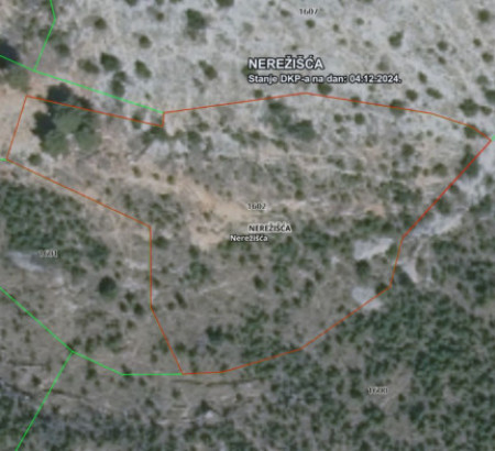 Kmetijsko gozdno zemljišče št. 5 - v deležu 5/9, Nerežišća, 21423 Nerežišća, Otok Brač
