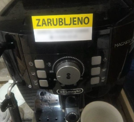 Kavni aparat De'Longhi