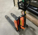 Električni paletni viličar Doosan