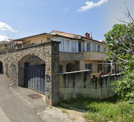 Stanovanje, Izvidniška cesta, 6276 Pobegi