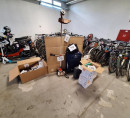 Kolesa, motorna kolesa, skiroji, plašilna pištola, airsoft pištola, airsoft puška, noži, kosilnica na nitko, vrtalno kladivo, verižica, prstan, alkoholne pijače, ure