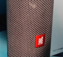 Prenosni bluetooth zvočnik JBL Flip 4