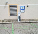 Samostoječa polnilna postaja za električna vozila Mikrova (2×22 kW)