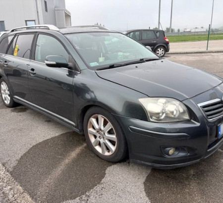 Toyota Avensis 2.0 D-4D, letnik 2007