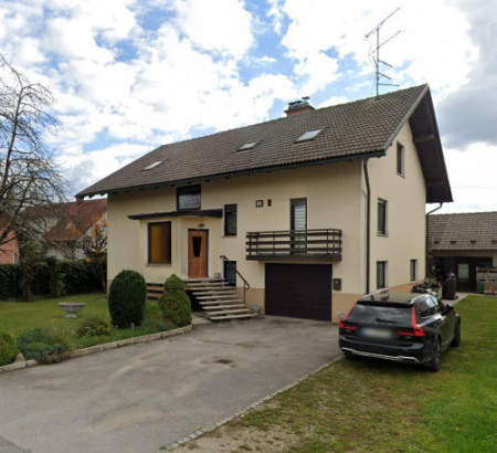 Hiša, Na gmajni, Loka pri Mengšu, 1234 Mengeš