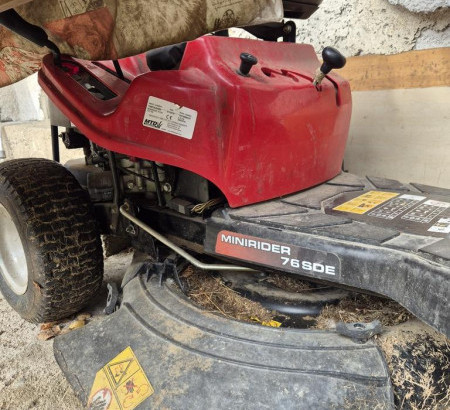 Kosilnica MTD Minirider 76SDE, letnik 2016