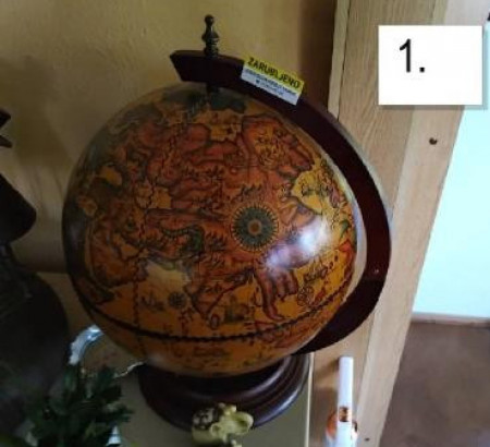 Lesen starinski globus