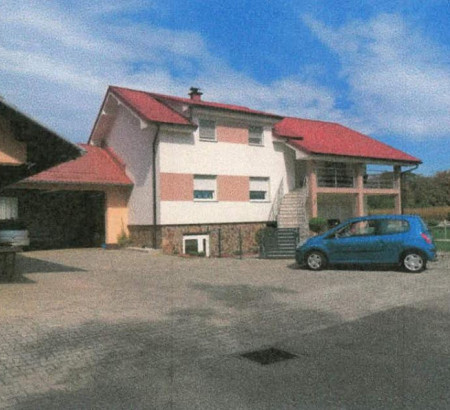 Hiša - v deležu ½, Prvenci, 2281 Markovci