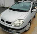 Renault Megane Scenic 1.6 16V, letnik 2001