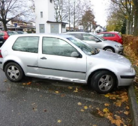 Volkswagen Golf 1.4, letnik 1. reg. 2003