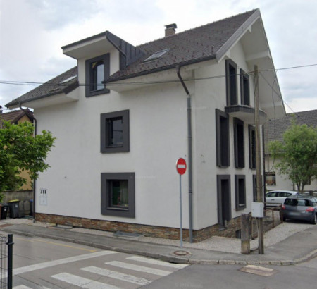 Hiša - v deležu ½, Zvezna ulica, 1000 Ljubljana