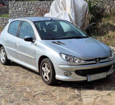 Peugeot 206 1.4 HDI, letnik 1. reg. 2005
