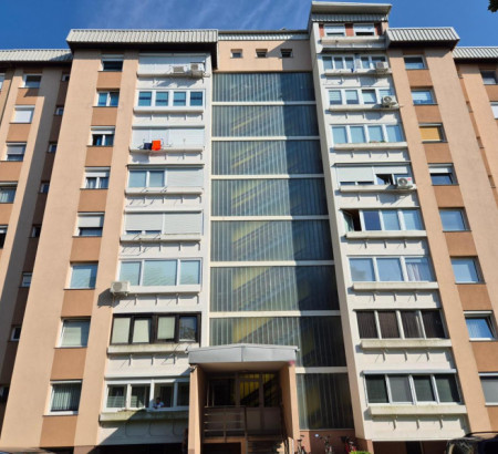 Stanovanje, Ulica Tončka Dežmana, 4000 Kranj