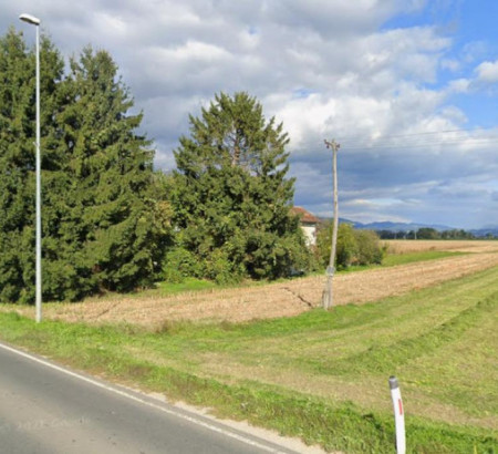 Kmetijsko zemljišče - v deležu ½, Mengeška cesta, 1236 Trzin