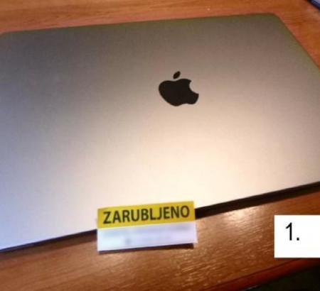Prenosni računalnik Apple MacBook Air A2941