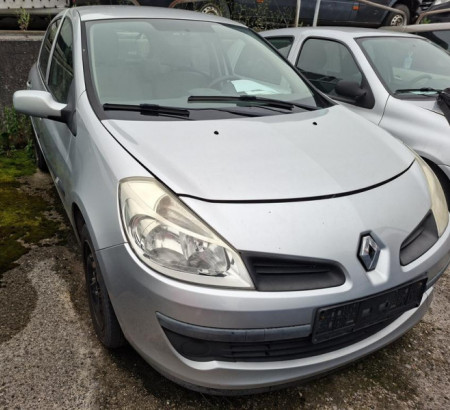 Renault Clio 1.2 16V, letnik 1. reg. 2008