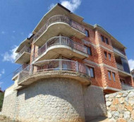Večstanovanjska stavba, Labuništa, Struga 6336, Severna Makedonija