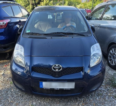 Toyota Yaris 1.33 VVT-I, letnik 2009