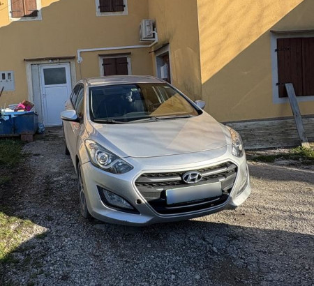 Hyundai i30 CW 1.6 CRDI, letnik 2015