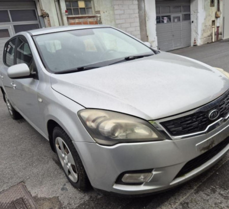 Kia Ceed 1.6 D, letnik 1. reg. 2010