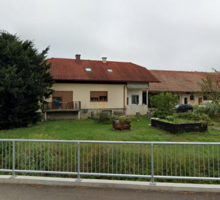 Hiša, gospodarska poslopja - v deležu ½, Pristava, 9240 Ljutomer
