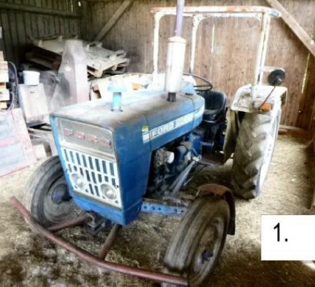 Traktor Ford 2000
