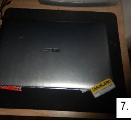 Prenosni računalnik Asus