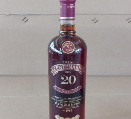 Zaloge: Rum Ron Centenario 20 in Ron Barcelo Imperial Dominicano