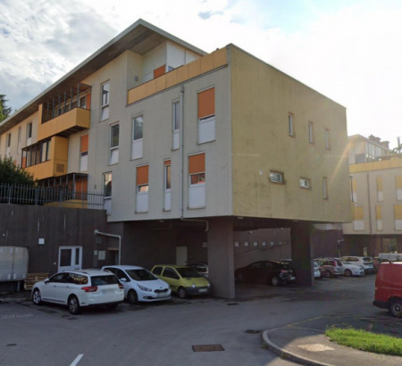 Pokrito parkirno mesto, Ulica Šantlovih, 5000 Nova Gorica