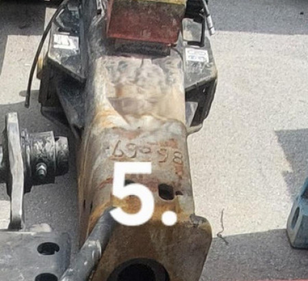 Hidravlično udarno kladivo MTB 135 DHKQ št. 1