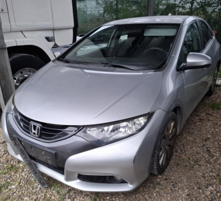 Honda Civic 1.6 i-DTEC, letnik 1. reg. 2013